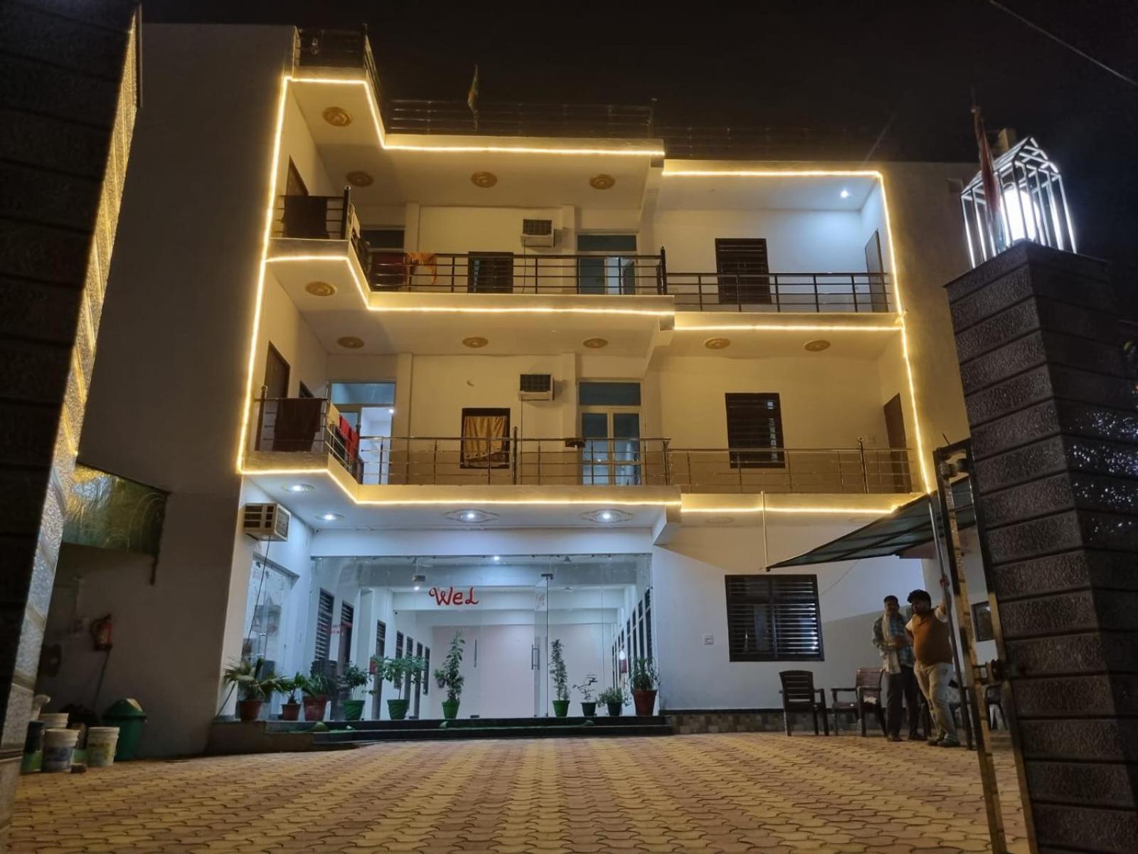 מלון Vrindavan Bhakti Bhavan- Near Prem Mandir By Mukund מראה חיצוני תמונה